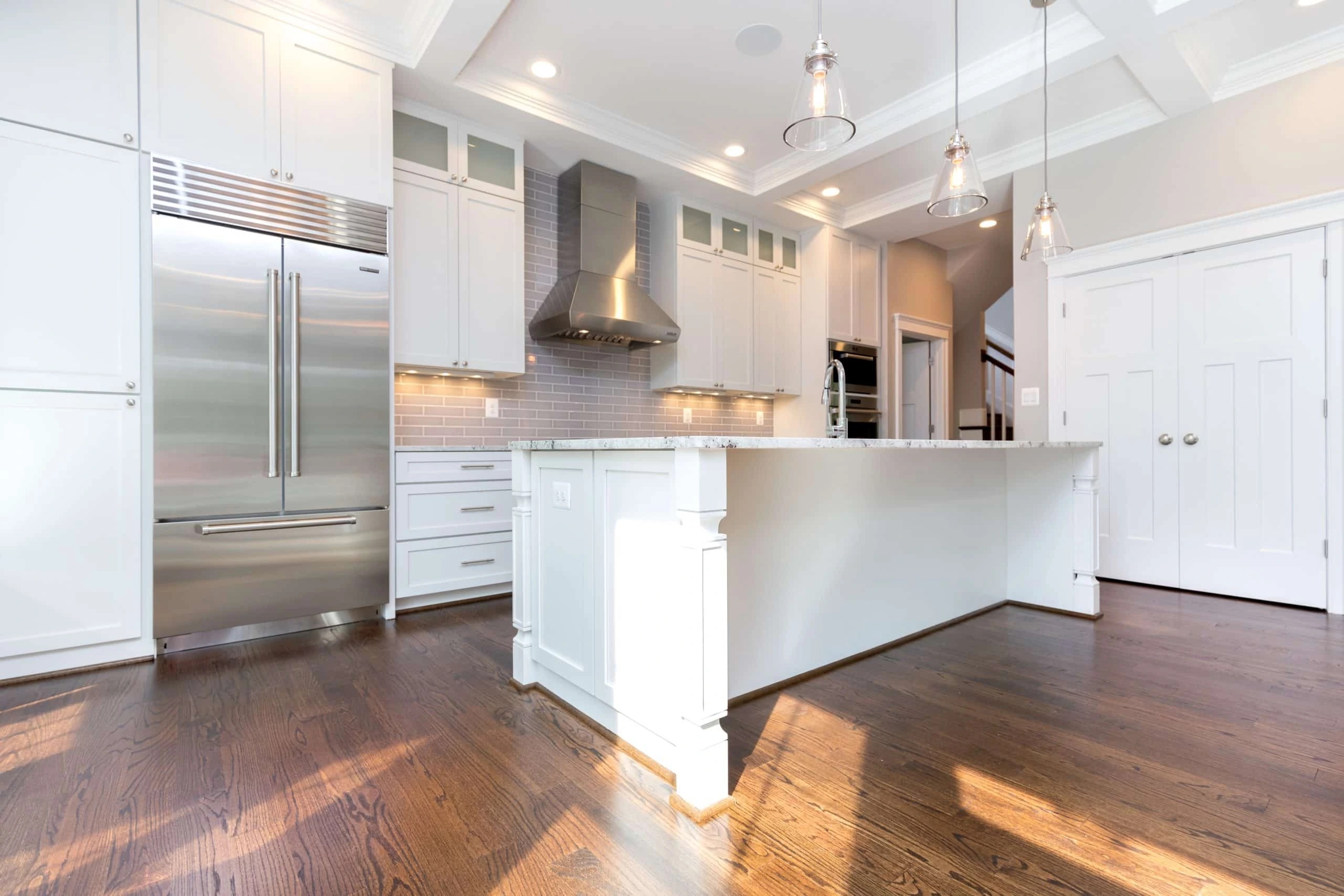 Expert Tips for a Successful Kitchen Remodel Project cover image