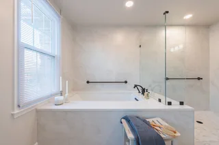 6624 Pelhams Trce Bathroom Remodel photo 4