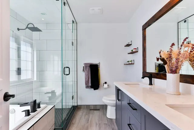 Key Considerations For a Successful Bathroom Remodel
