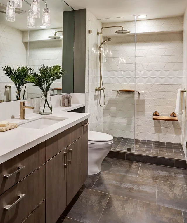 How to Maximize Space in Small Bathrooms