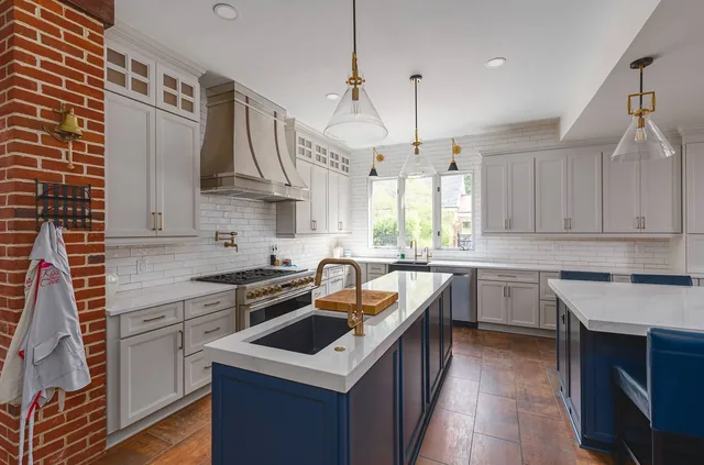 Kitchen Cabinet Wood: A Guide to the Best Choices
